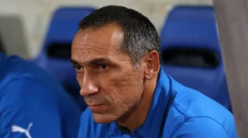 ترشيح مثير.. دونيس يفخر بفرصة تدريب المنتخب السعودي